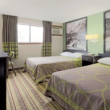 Super 8 By Wyndham Green River