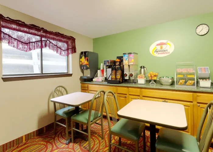 Super 8 By Wyndham River 2* Green River